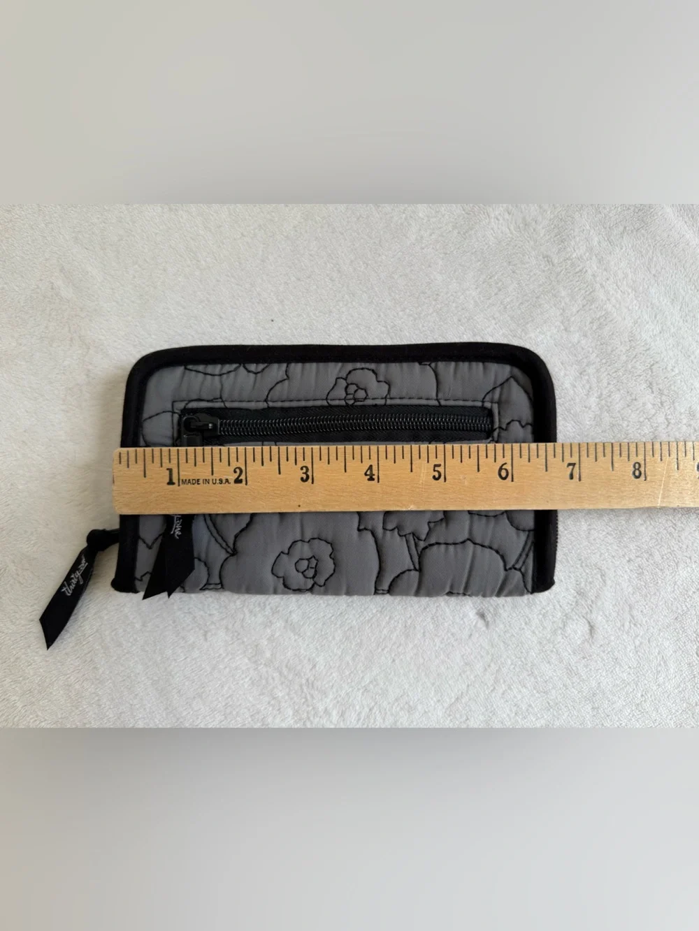 Thirty-One 31 Quilted Zip Around Wallet Floral Gray Black Poppy Retired